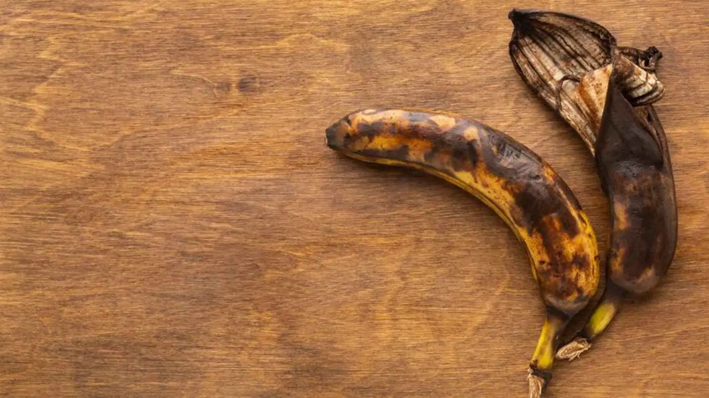 Il metodo delle bucce di banana per fertilizzare e proteggere le piante Il metodo delle bucce di banana per fertilizzare e proteggere le piante